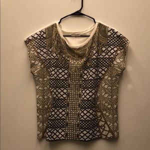 M woman’s pattern blouse